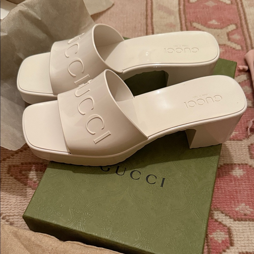 Gucci Rubber Slide Sandals White